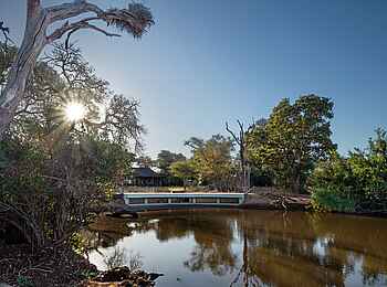 King's Camp: Fotohide am Wasserloch King's Camp: Fotohide am Wasserloch