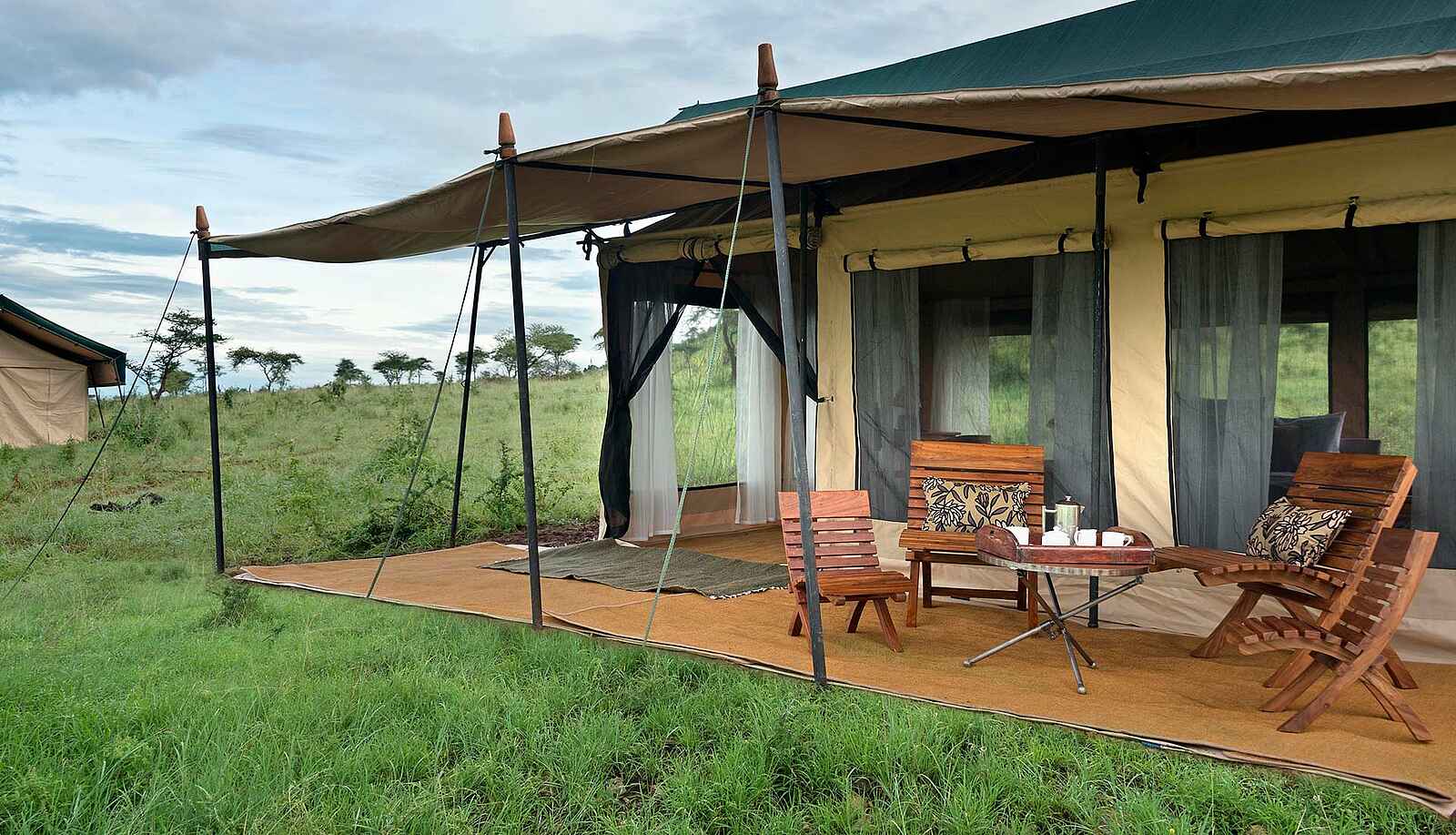 Kiota Camp: Morgenkaffee Kiota Camp: Morgenkaffee