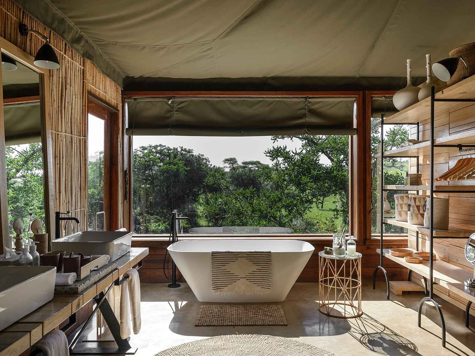 Singita Faru Faru: Badezimmer mit freistehender Badewanne Singita Faru Faru: Badezimmer mit freistehender Badewanne
