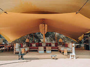 Wayo Manyara Green Camp: Sitzbereich außen