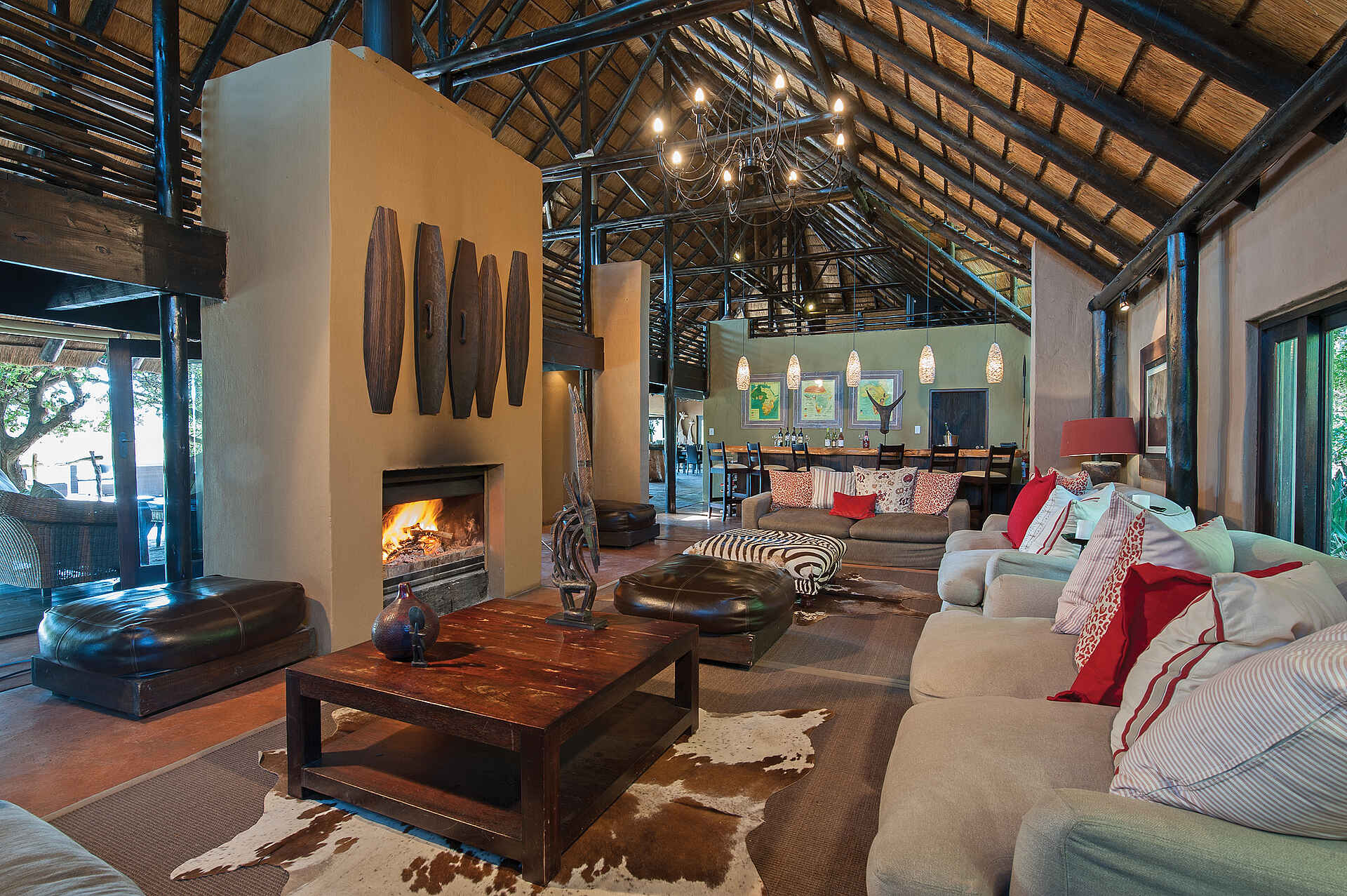 Kariega River Lodge: Haupt Lounge der Lodge