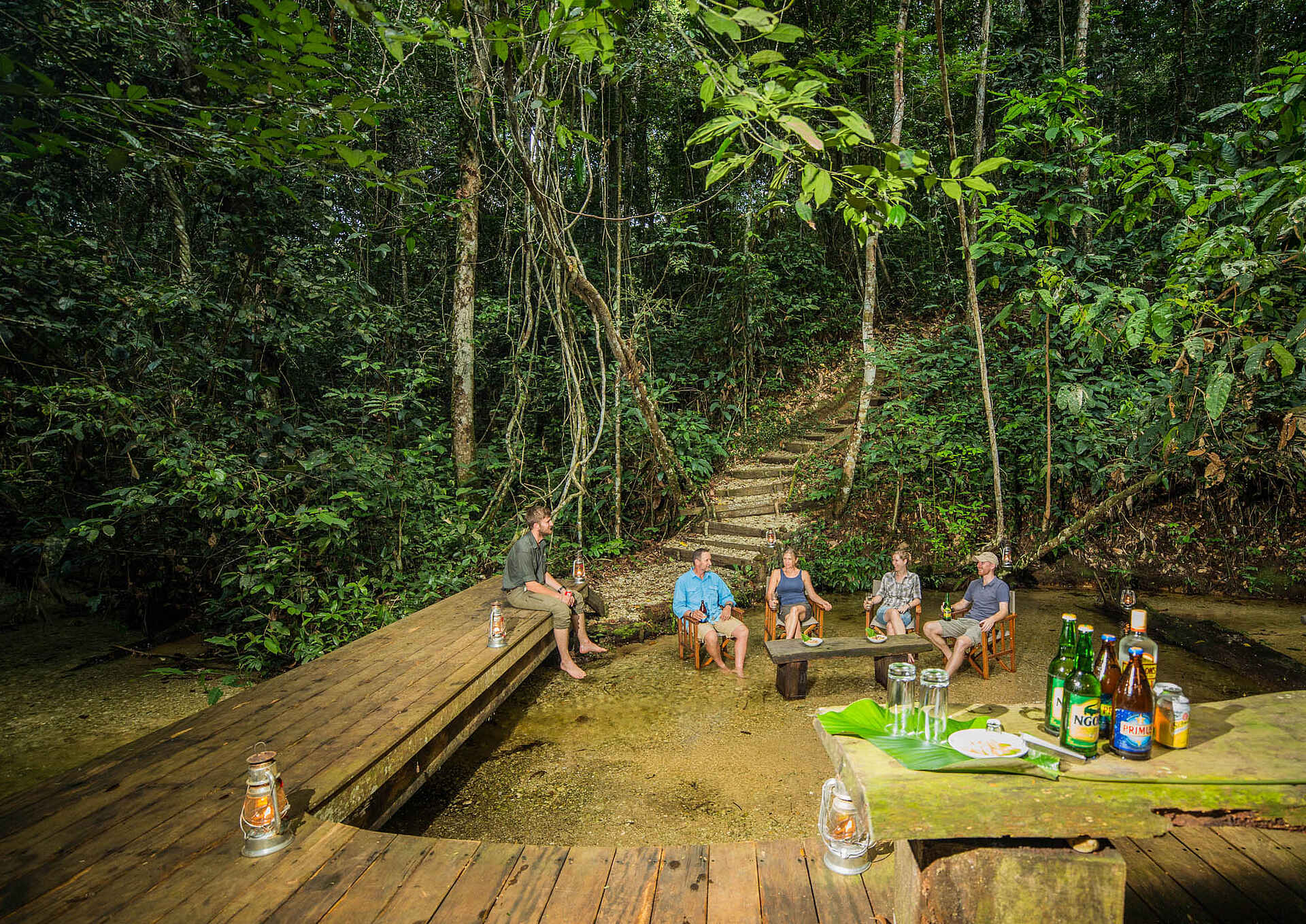 Congo Conservation Company, Ndzehi Forest, Ngaga Camp, Odzala Nationalpark, Außenansicht, Außenbereich, Aussichtsplattform, Viewing Deck, Afrikarma, Afrikarma Safaris, Afrikarma Safaris - Wildnis. Hautnah., Afrikarma.de