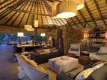 Pafuri Camp: Lounge am Abend