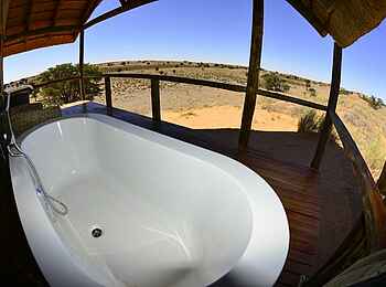 Rooiputs Lodge: Badewanne