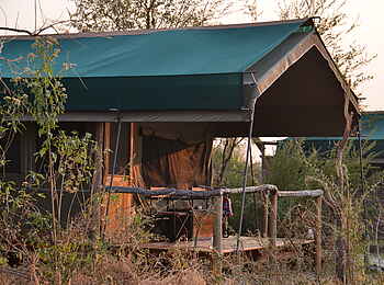 Sango Safari Camp: Zelt mit Veranda