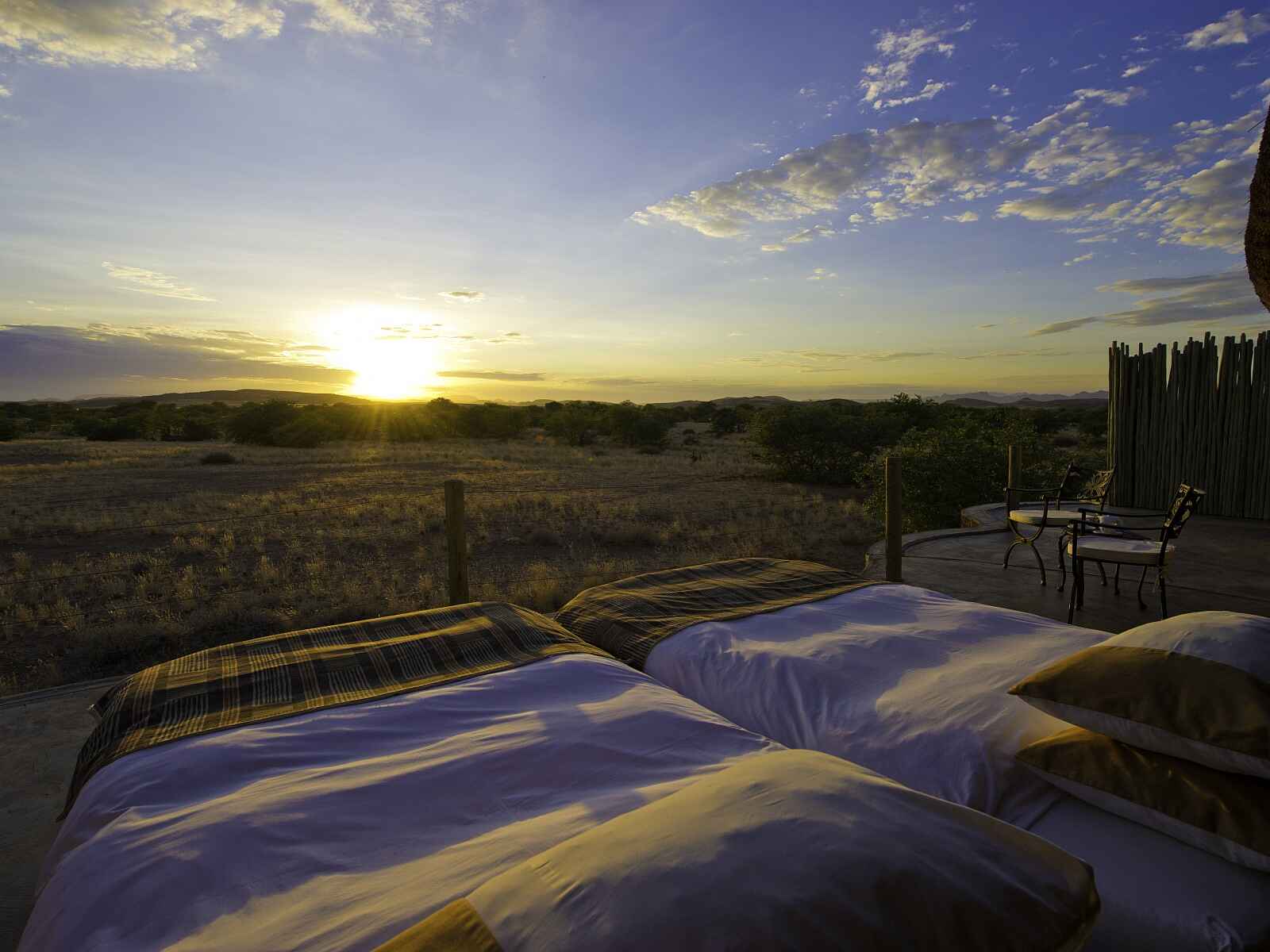 Doro Nawas: Morgensonne im Bett Doro Nawas: Morgensonne im Bett