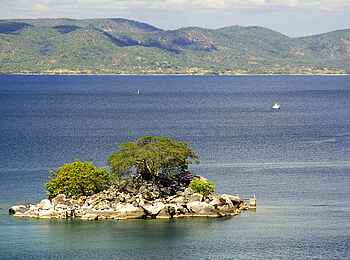 Kaya Mawa: Kleine Felsinsel