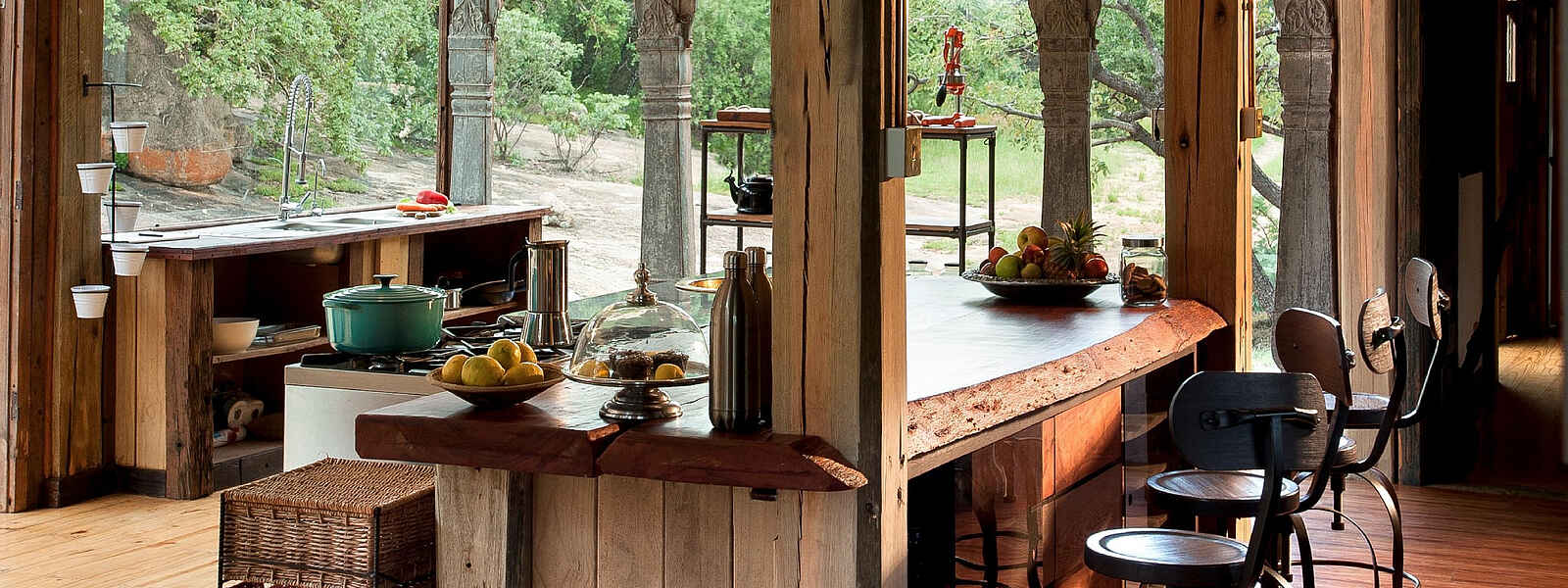 Khayelitshe House: Der gemütliche Frühstücks- und Essbereich Khayelitshe House: Der gemütliche Frühstücks- und Essbereich