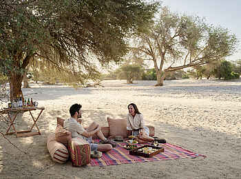 Okahirongo Elephant Lodge: Picknick in der Wüste Okahirongo Elephant Lodge: Picknick in der Wüste