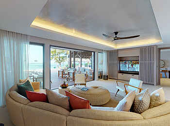Paradis Beachcomber Golf Resort and Spa: Presidential Villa Lounge Paradis Beachcomber Golf Resort and Spa: Presidential Villa Lounge