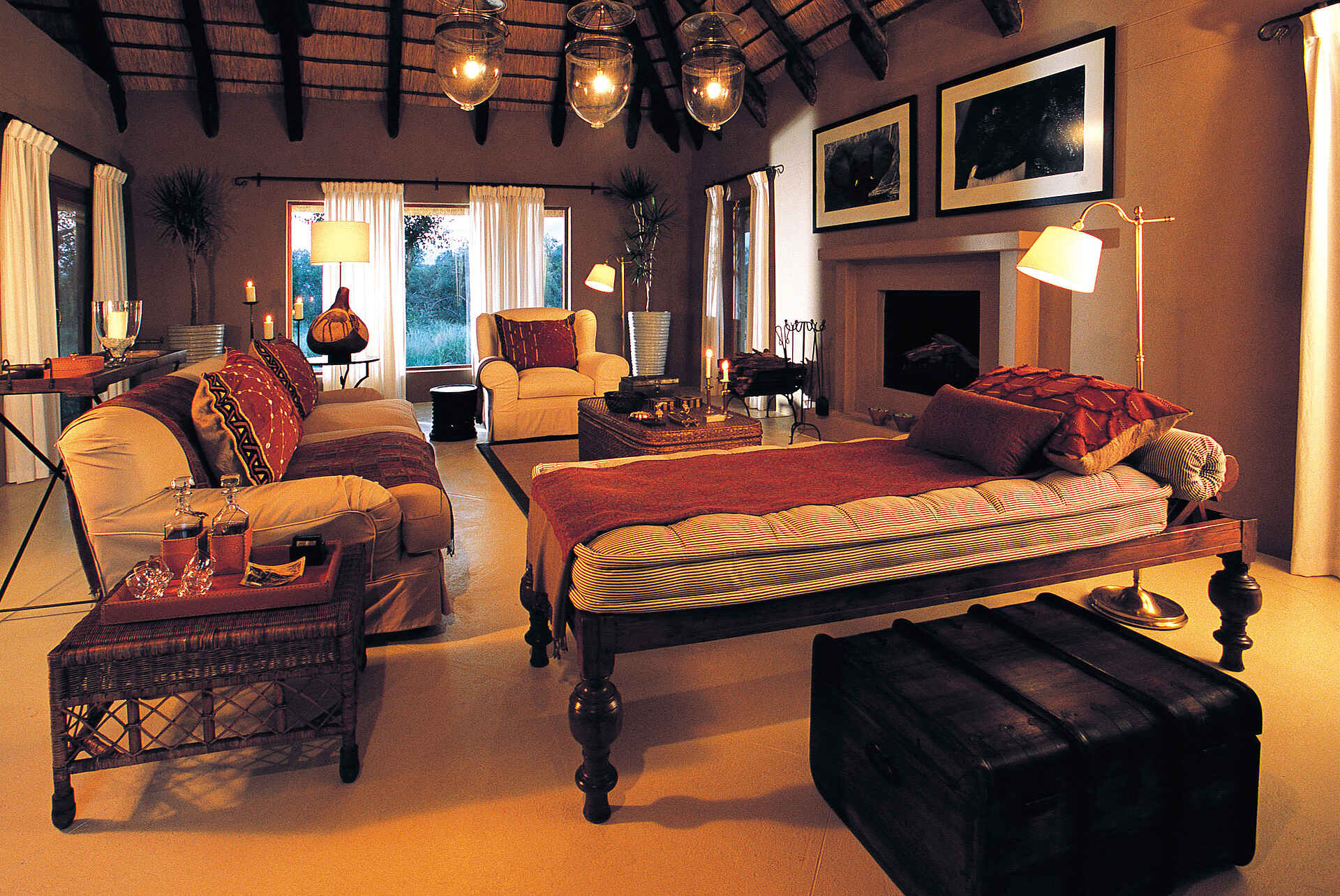 Etosha, Etosha Nationalpark, Mushara, Mushara Lodge, Namibia, Villa Mushara, Ambient, Dekor, Einrichtung, Entspannung, Interior, Lounge, Afrikarma, Afrikarma Safaris, Afrikarma Safaris - Wildnis. Hautnah., afrikarma.de