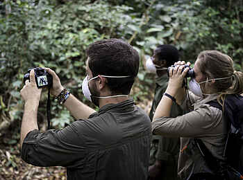 Ngaga Camp: Trekking mit obligatorischem Mundschutz
