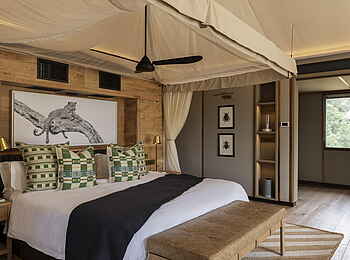 Chitabe Camp: Standard Tent Blick hinein