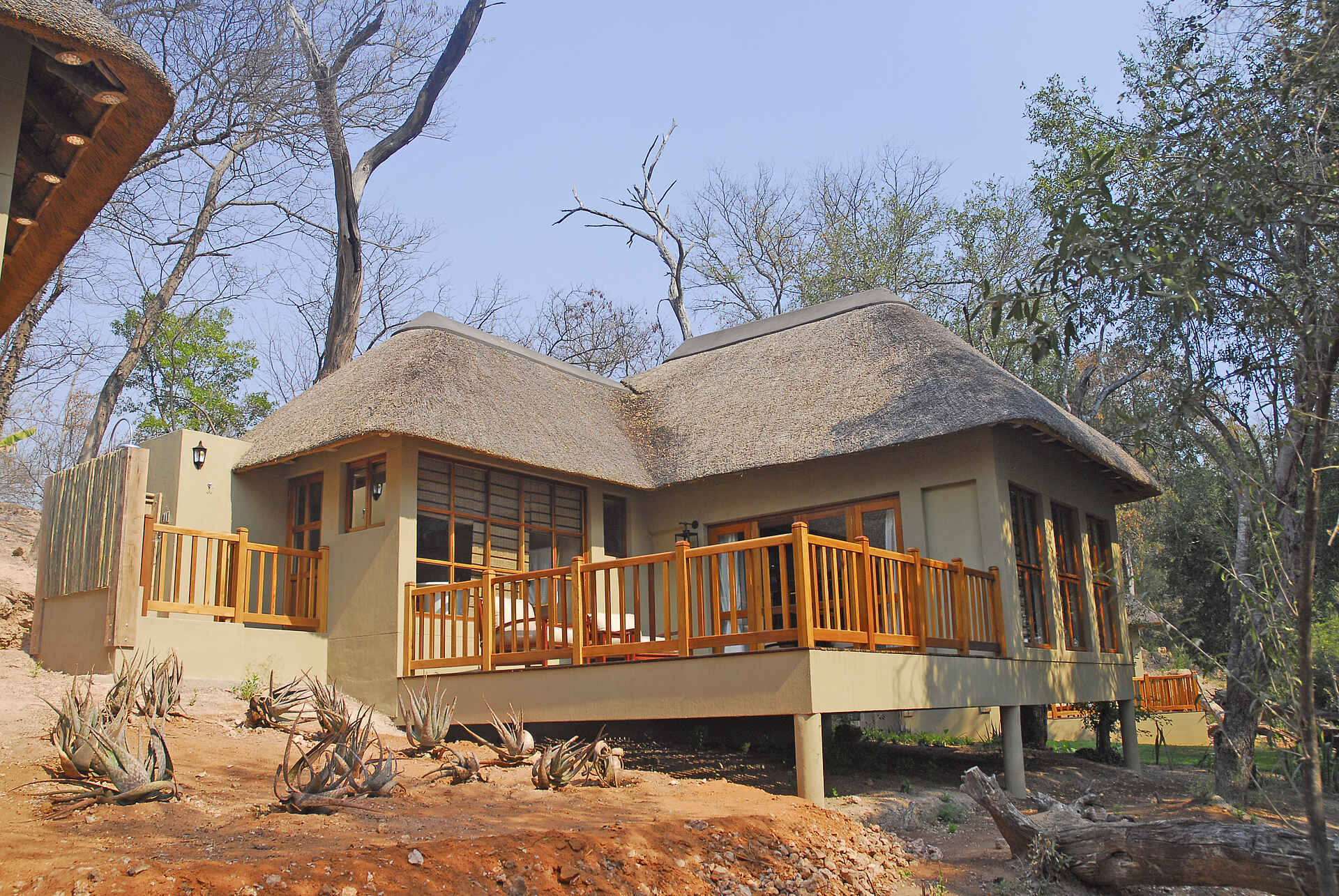 africa, afrika, bagani area, buffalo game park, buffalo game reserve, caprivi, caprivi strip, caprivi-streifen, divava, divava okavango lodge, divava okavango lodge & spa, divava okavango lodge and spa, divundu, erholung, kavango river region, mahango, mahango national park, mahango nationalpark, namibia, nordnamibia, nordostnamibia, north-eastern namibia, northern namibia, okavango, okavango river, popa falls, popa wasserfall, resdest, reservation destination, safari, southern africa, spa, südliches afrika, urlaub, west-caprivi, western caprivi, ansicht, chalet, gästechalet, guest room, unterkunft