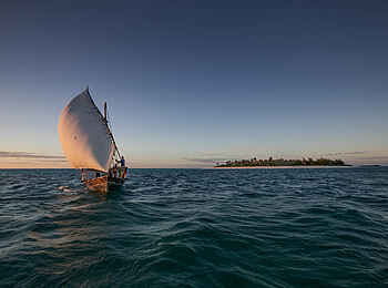 Laba Fanjove Island: Dhow Auflug zum Sonnenuntergang Laba Fanjove Island: Dhow Auflug zum Sonnenuntergang