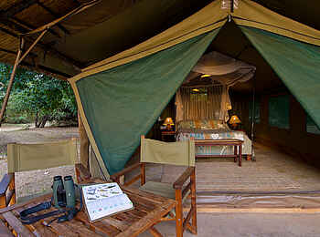 Flatdogs Camp: Veranda vo einem Gästezelt Flatdogs Camp: Veranda vo einem Gästezelt