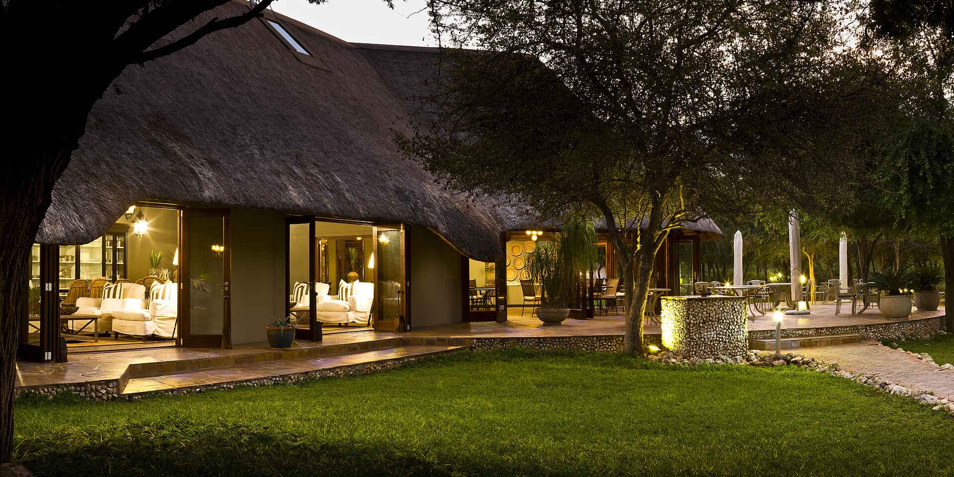 Big Five, Etosha, Etosha Nationalpark, Etosha Pfanne, Komfort, Luxus, Marc Pampe, Mariza Pampe, Mushara, Mushara Collection, Mushara Lodge, Mushara Reserve, Namibia, Natur, Nordnamibia, Pampe Family, Safari, Umwelt, Design, Entspannung, Erholung, afrikarma, afrikarma.de