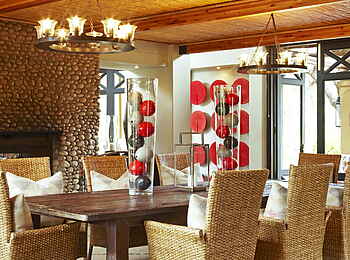 Thanda Villa iZulu: Essensbereich Thanda Villa iZulu: Essensbereich