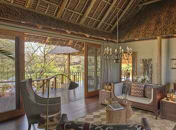 Finch Hattons: Family Suite Lounge Finch Hattons: Family Suite Lounge