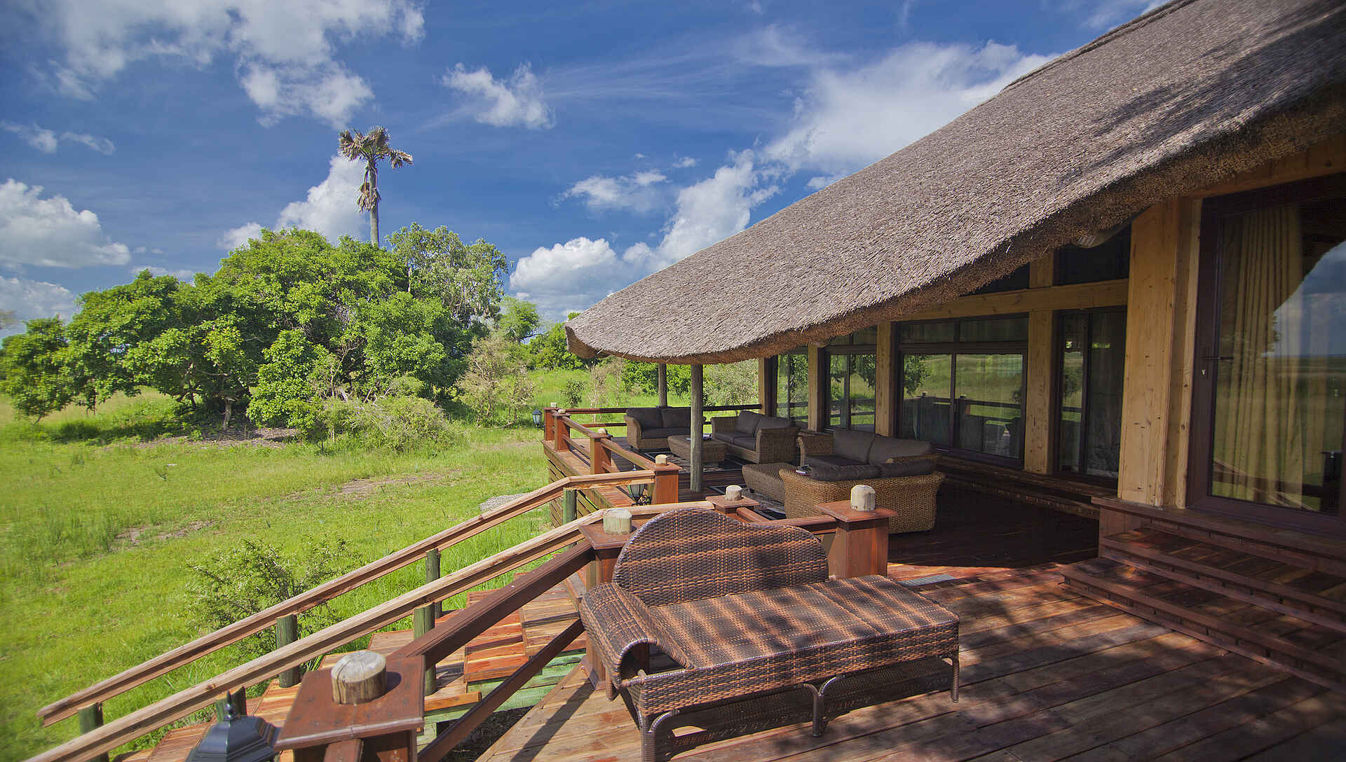 Katavi National Park, Katisunga Ebene, Katuma Bush Lodge, Mbali Mbali Safaris, Sable Suite, Sonnenbett, Terrasse, Afrikarma, Afrikarma Safaris, Afrikarma Safaris – Wildnis. Hautnah., afrikarma.de