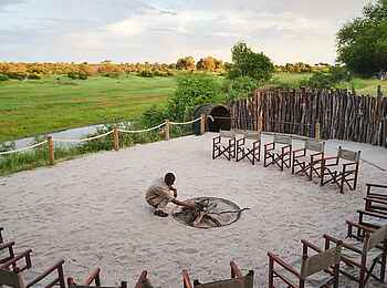 Leroo la Tau Lodge: Die Feuerstelle