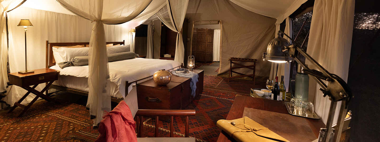 Okavango Explorers Camp: Blick ins Zeltinnere Okavango Explorers Camp: Blick ins Zeltinnere