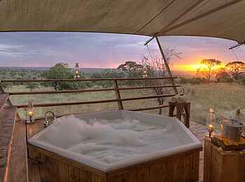 Serengeti Bushtops: Veranda eines Gästezelts