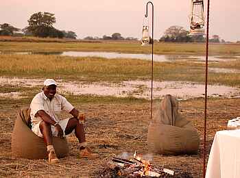 Shumba Camp: Sundowner Shumba Camp: Sundowner