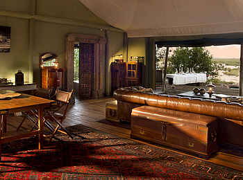 Zarafa Dhow Suites: Blick durch die Dhow Lounge