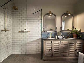 Stanley and Livingstone Boutique Hotel: Dusche und Waschbecken Stanley and Livingstone Boutique Hotel: Dusche und Waschbecken