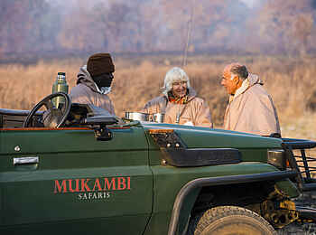 Mukambi Fig Tree Bush Camp: Eine Pause während eines Game Drives