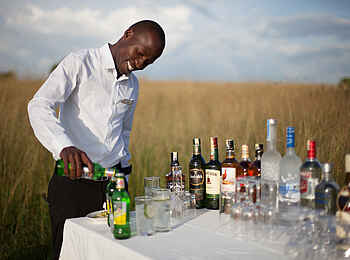 Sand River Masai Mara Camp: Bar im Freien Sand River Masai Mara Camp: Bar im Freien