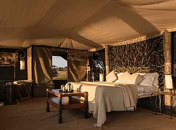 Serian's Kimya Kimya: Das Schlafzimmer eines Gästezelts Serian's Kimya Kimya: Das Schlafzimmer eines Gästezelts