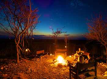 Stanley's Kopje Camp: Lagerfeuer Stanley's Kopje Camp: Lagerfeuer