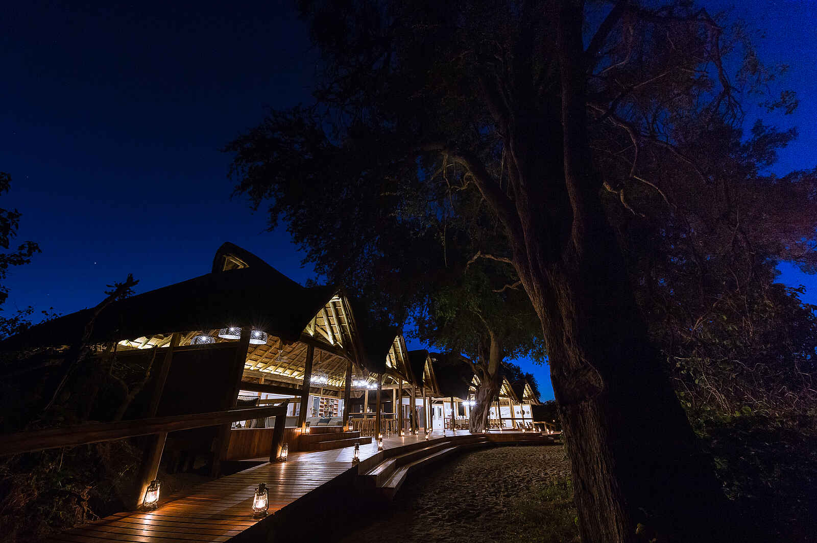 Splash Camp: Gästechalet mit Holzdeck Splash Camp: Gästechalet mit Holzdeck