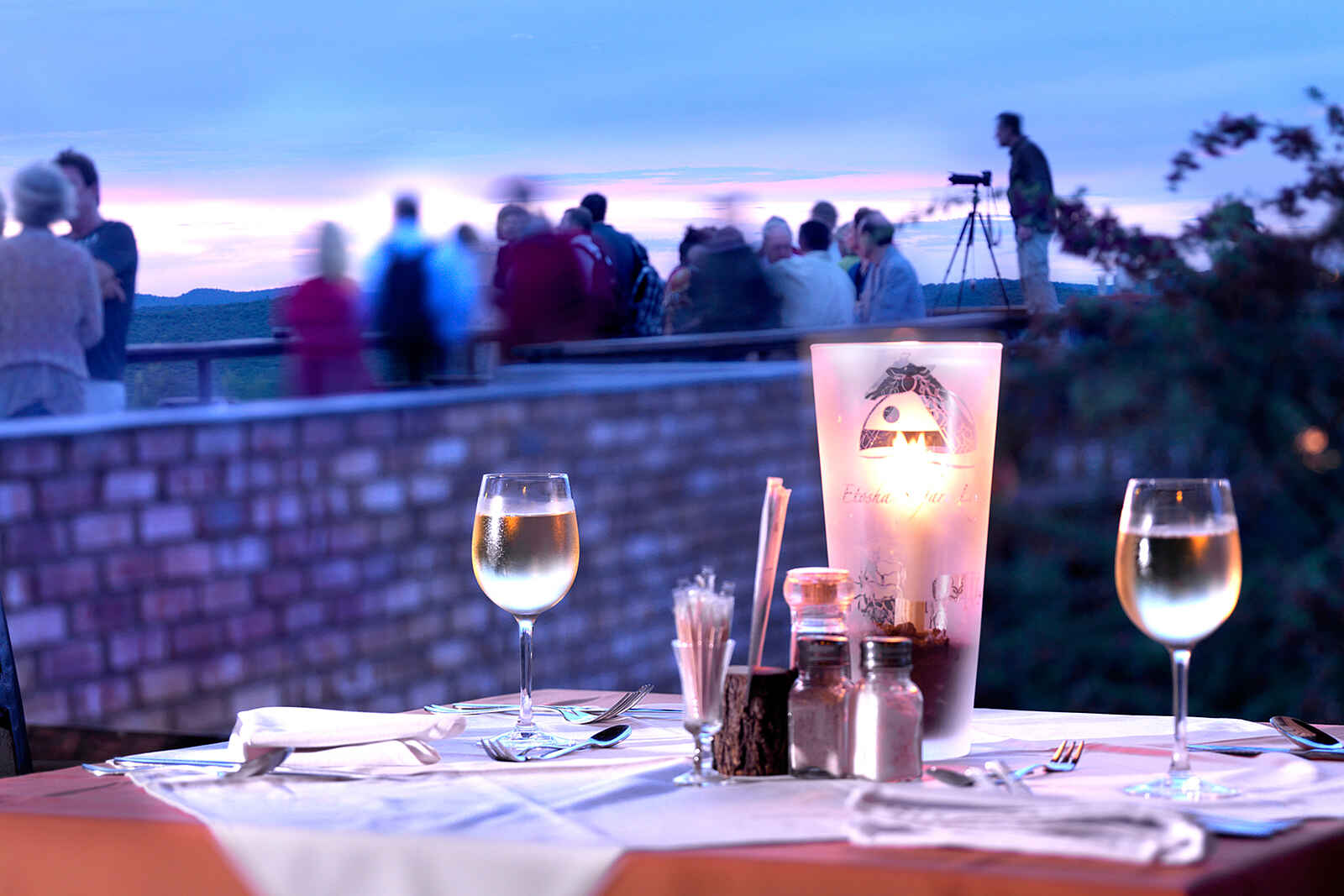 Etosha Safari Lodge: Dinnertisch Etosha Safari Lodge: Dinnertisch