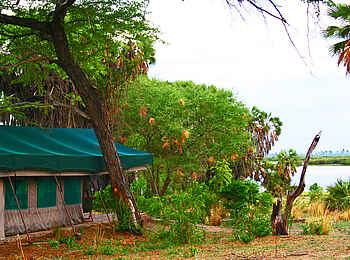 Lake Manze Camp: Rundum Natur Lake Manze Camp: Rundum Natur