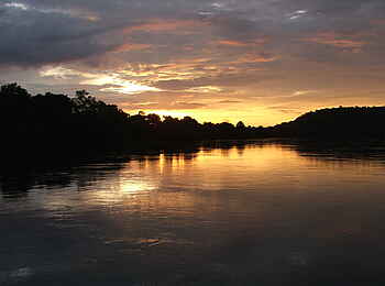 Leopard Lodge: Abendlicht über dem Fluss