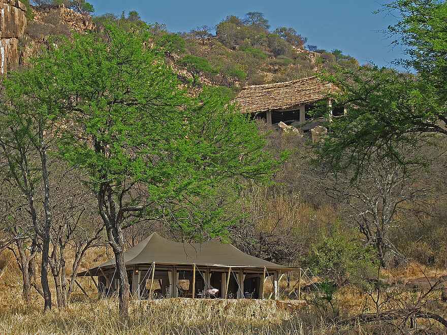 Serengeti Pioneer Camp: Erhöhte Lage Serengeti Pioneer Camp: Erhöhte Lage