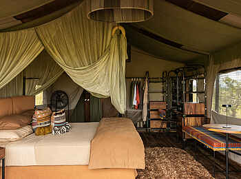 Singita Mara River Tented Camp: Blick ins Zelt Singita Mara River Tented Camp: Blick ins Zelt
