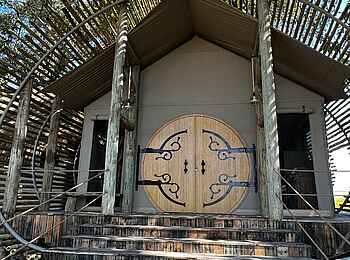 Sitatunga Private Island Camp: Eingang zum Gästebungalow