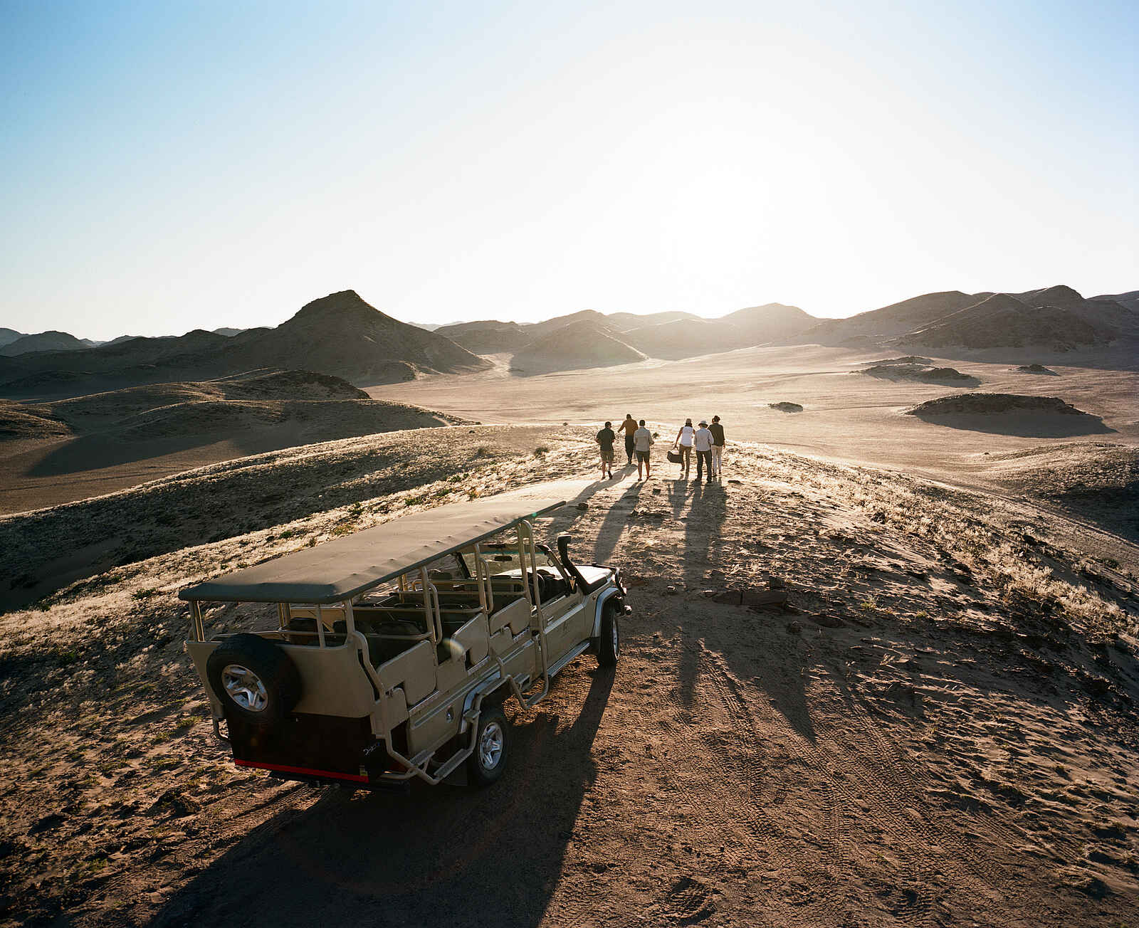 Hoanib Valley Camp: Lange Schatten Hoanib Valley Camp: Lange Schatten