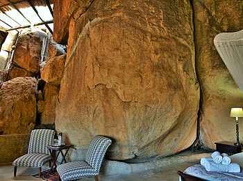 Amalinda Lodge: San Suite Lounge