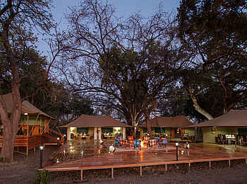 Kadizora Camp: Bar, Lounge und Speisezelt Kadizora Camp: Bar, Lounge und Speisezelt