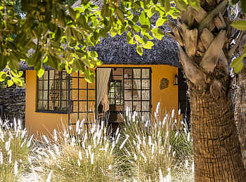 Kambaku Safari Lodge: Blick in die Unterkunft
