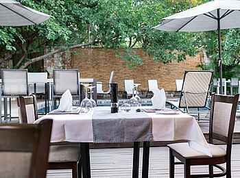 Nkosi Guest Lodge: Die Terrasse