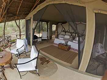 Sarara Camp: Blick in das Gästezelt Sarara Camp: Blick in das Gästezelt