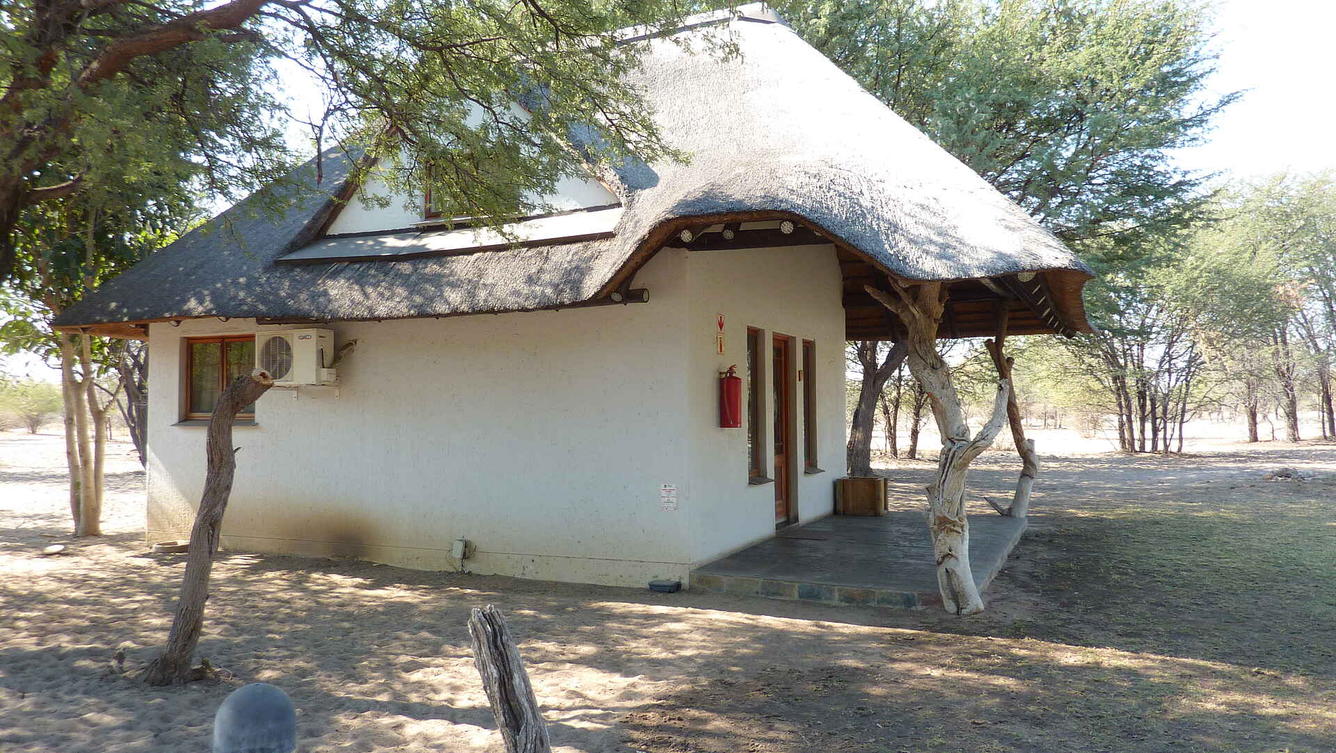 Africa, Afrika, Botsuana, Botswana, Central Kalahari, Christian de Graaff, de Graaff, de Graaff Family, Ghansi, Ghanzi, Kalahari, Privatgelände, Privatreservat, Reise, Reiseveranstalter, Safari, südliches Afrika, Tautona, Tautona Lodge, Trans-Kalahari Highway, Urlaub, Ansicht, Außenansicht, Chalet, Gäste, Gästegebäude, Guest Building