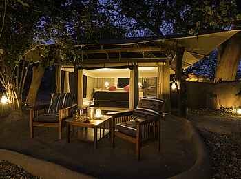 Tena Tena Camp: Abend am Gästezelt