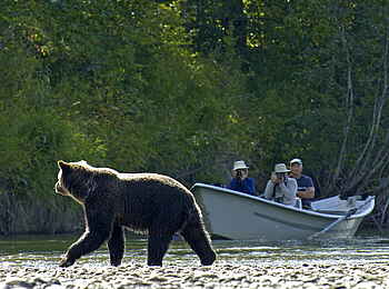 Tweedsmuir Park Lodge: Bootstour zu den Bären